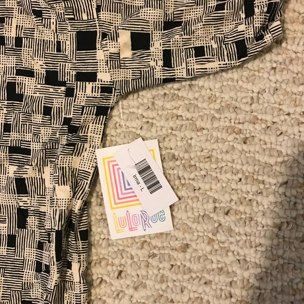 LulaRoe Irma - Picture 2 of 3